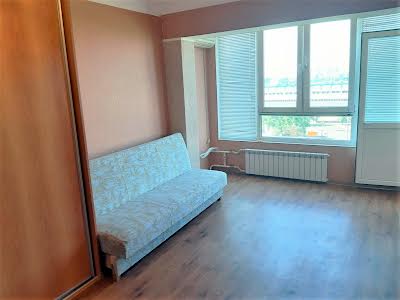 квартира по адресу Богатірская, 2А