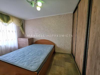 квартира за адресою Холодногірська вул., 49