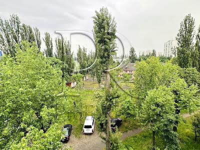 квартира за адресою Братиславська вул., 16