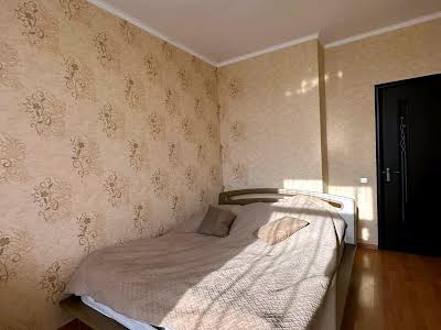 квартира за адресою Регенераторна вул., 1