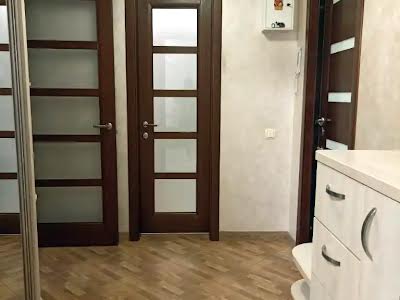 квартира по адресу Осенняя ул., 13