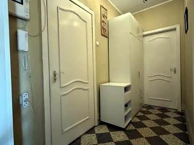 квартира за адресою Озерна вул., 14