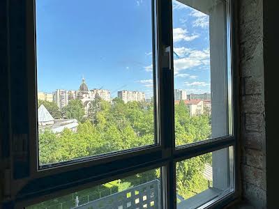 квартира за адресою Кирила Трильовського вул., 4а