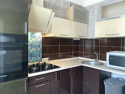 квартира за адресою Євгена Коновальця вул. (Щорса), 37
