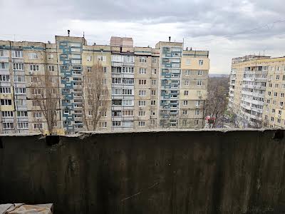 квартира за адресою Янтарна вул., 77