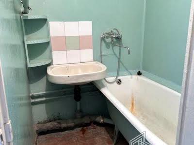 квартира за адресою Академіка Булаховського вул., 40