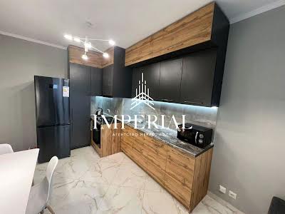 квартира за адресою Заболотного Академіка, 1
