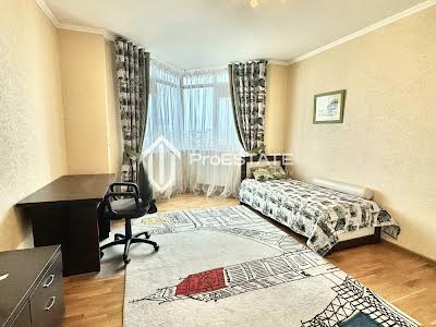 квартира по адресу Бориспольская ул., 4