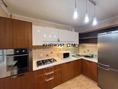квартира за адресою Рибальська вул., 8