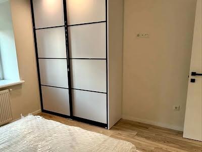 квартира за адресою Генерала М. Тарнавського пров., 30