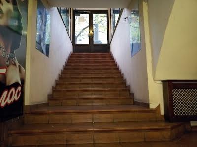 коммерческая по адресу Новосельского ул., 80