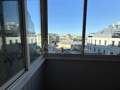 квартира по адресу Андреевский спуск, 2-Г