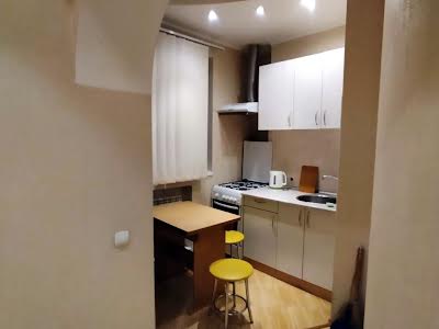 квартира за адресою Металургів просп., 12