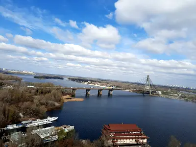 квартира за адресою Набережно-Рибальська вул., 27