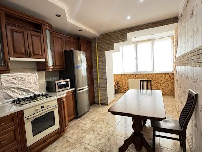 квартира за адресою Боголюбова вул., 6