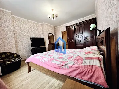 квартира по адресу Александра Мишуги ул., 8