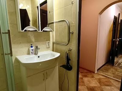 квартира за адресою Академіка Глушкова просп., 45