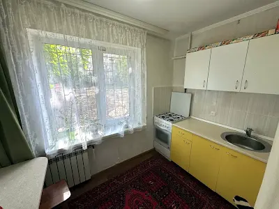 квартира за адресою Анатолія Базилевича пров. (Червонозаводський), 2/13