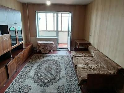 квартира за адресою Ревуцького вул., 13