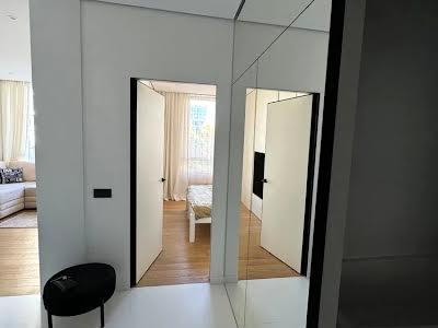 квартира за адресою Київ, Салютна вул., 29