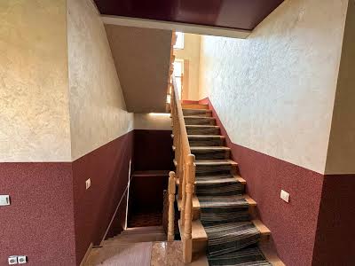 будинок за адресою Центральна, 9