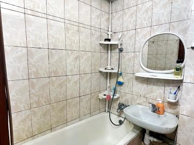 квартира за адресою Привокзальна вул., 8