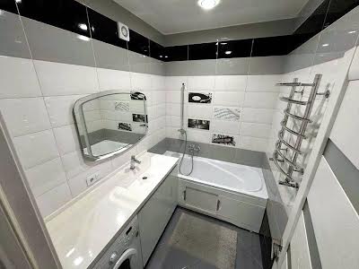 квартира за адресою Миру вул., 15а