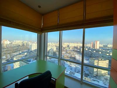 квартира за адресою Дніпровська набережна вул., 1-А