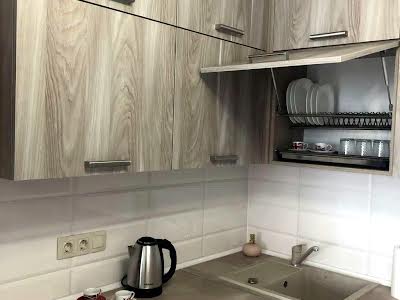 квартира за адресою Пулюя І., 40