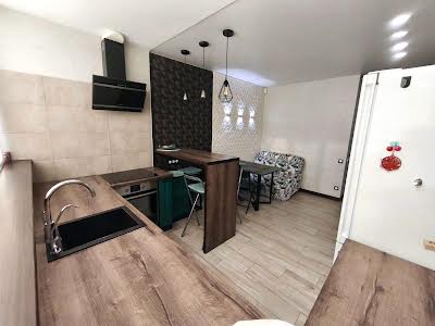 квартира за адресою Драгоманова вул., 38-А