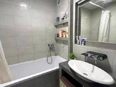квартира за адресою Академіка Сахарова вул., 40