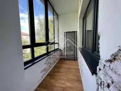квартира за адресою Соборності, 16