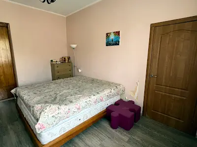 будинок за адресою Романа Шухевича вул.