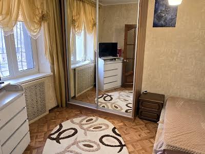 квартира за адресою Зимових Походв, 71