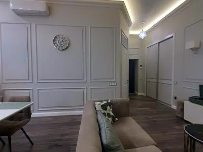 квартира за адресою Шота Руставелі вул., 24