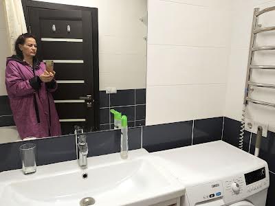 квартира за адресою Сім'ї Кульженків вул. (Петра Дегтяренка), 35