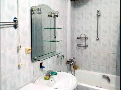 квартира за адресою Братська вул., 10