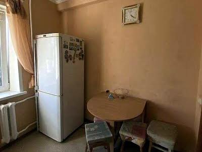 квартира за адресою Романа Ратушного вул. (Волгоградська), 33