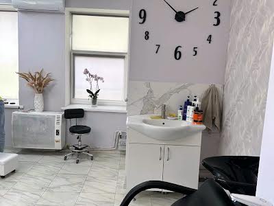 комерційна за адресою Яблуневий мікрорайон вул., 25
