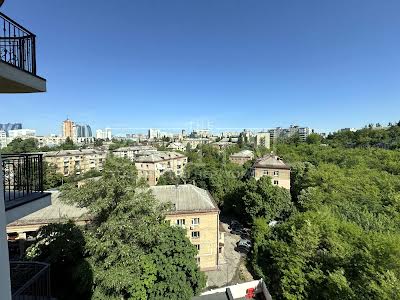 квартира за адресою Михайла Бойчука вул. (Кіквідзе), 17