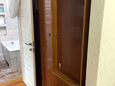 квартира за адресою Ревуцького вул., 24/4