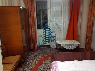 квартира за адресою Юрія Побєдоносцева бульв., 4