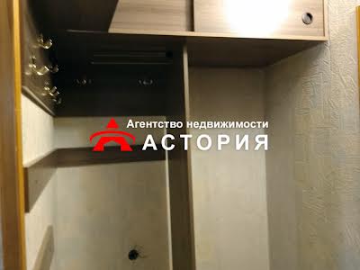 квартира за адресою Чумаченка вул., 12б