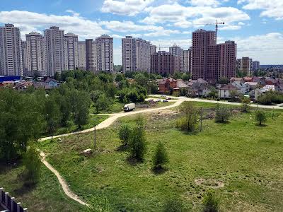 квартира за адресою Павла Чубинського вул., 13-А