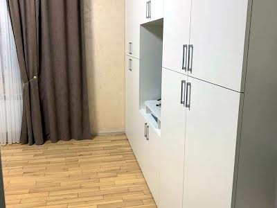 квартира за адресою Дорошенка вул., 5