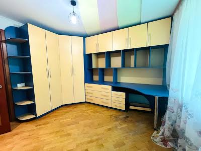 квартира за адресою Вербицького вул., 5