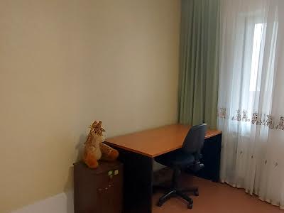 квартира за адресою 12-та Поздовжня вул., 3