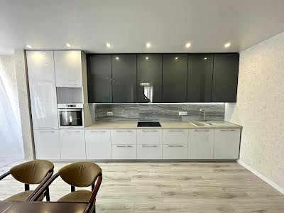 квартира за адресою Перлинна вул., 49