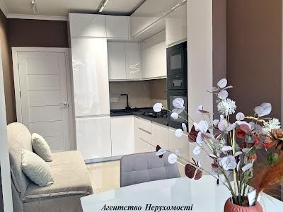 квартира по адресу Мартинова просп., 12