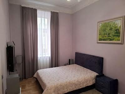 квартира по адресу Котляревского ул., 18